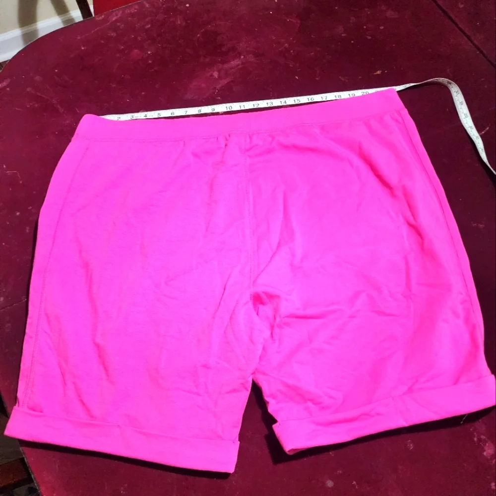NWOT ... D & Co. Active Shorts - Picture 5 of 7